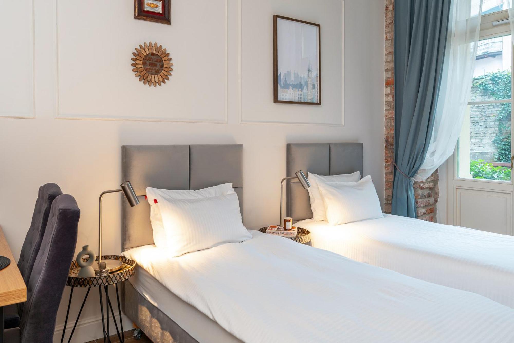Cozy Apartment In Old Town คราคูฟ ภายนอก รูปภาพ